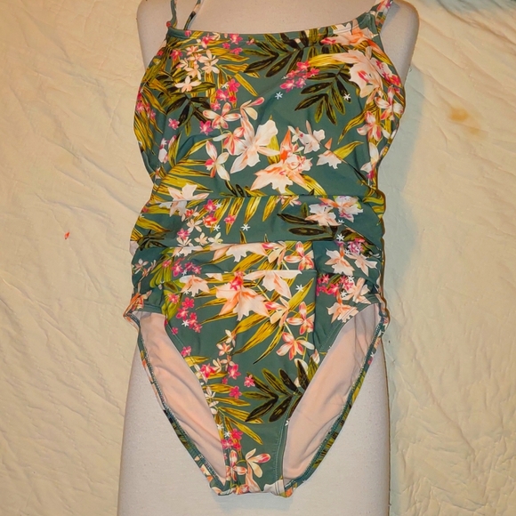 💦KONA SOL 💦Tropical Floral Swimsuit one piece, Beach and pool wear - Picture 14 of 15